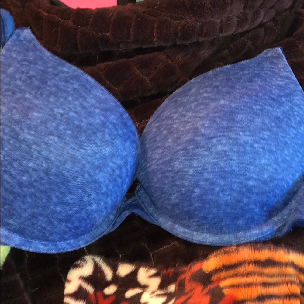 32D BLUE PUSH UP PINK BRA